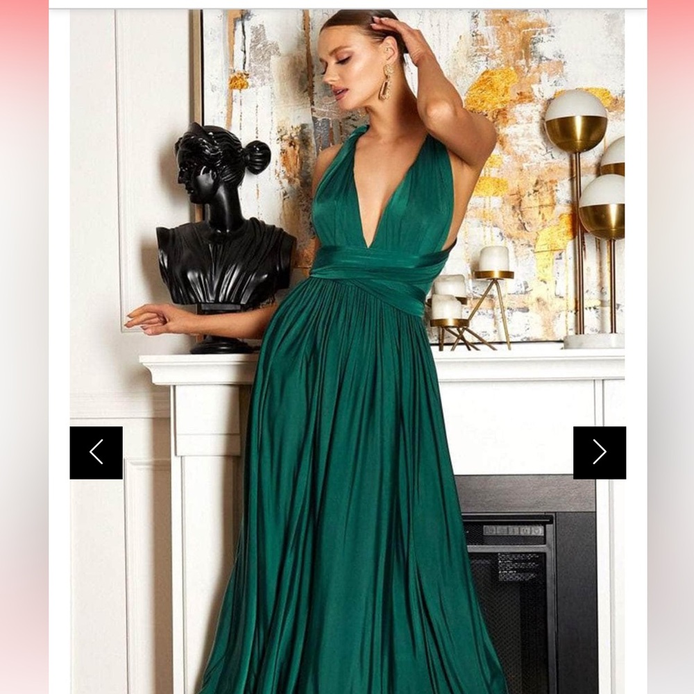 Emerald A-line maxi dress, perfect for prom or wedding guest. Size M. LaDivine